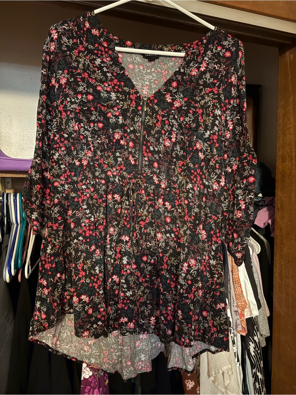 torrid women’s size 1 1x black floral top